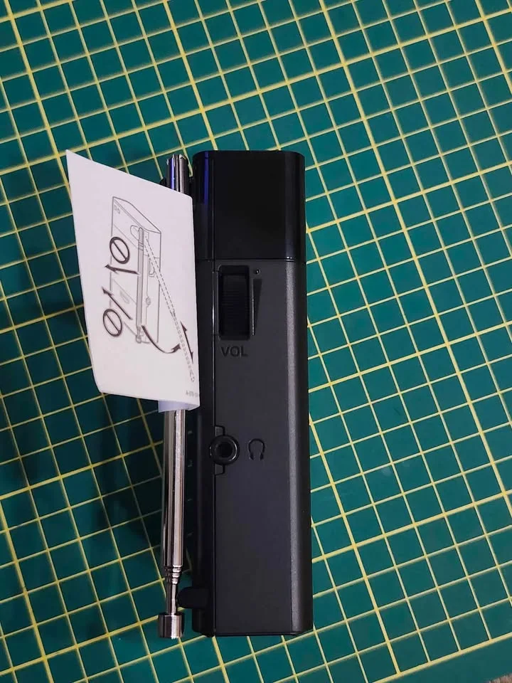 Sony ICF-P27 Portable AM/FM Radio image indicator(5)