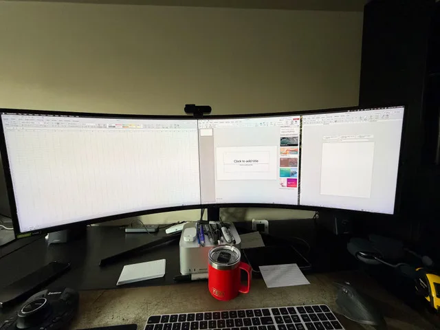 Samsung Odyssey G9 49” Ultra-Wide Curved Gaming Monitor image indicator(2)