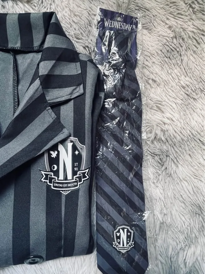 Wednesday Adams Nevermore Costume - Girls image indicator(2)