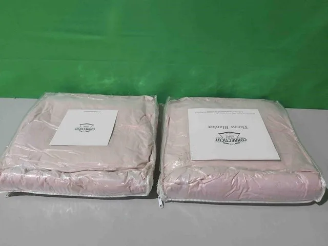 Blanket Soft Fluffy Room Decor for Bed, 65x50, image indicator(2)