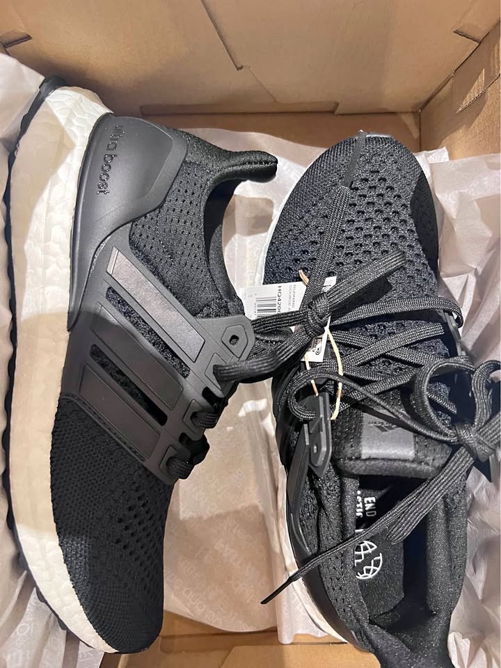 Brand new women ultraboost 1.0 size 6.5
