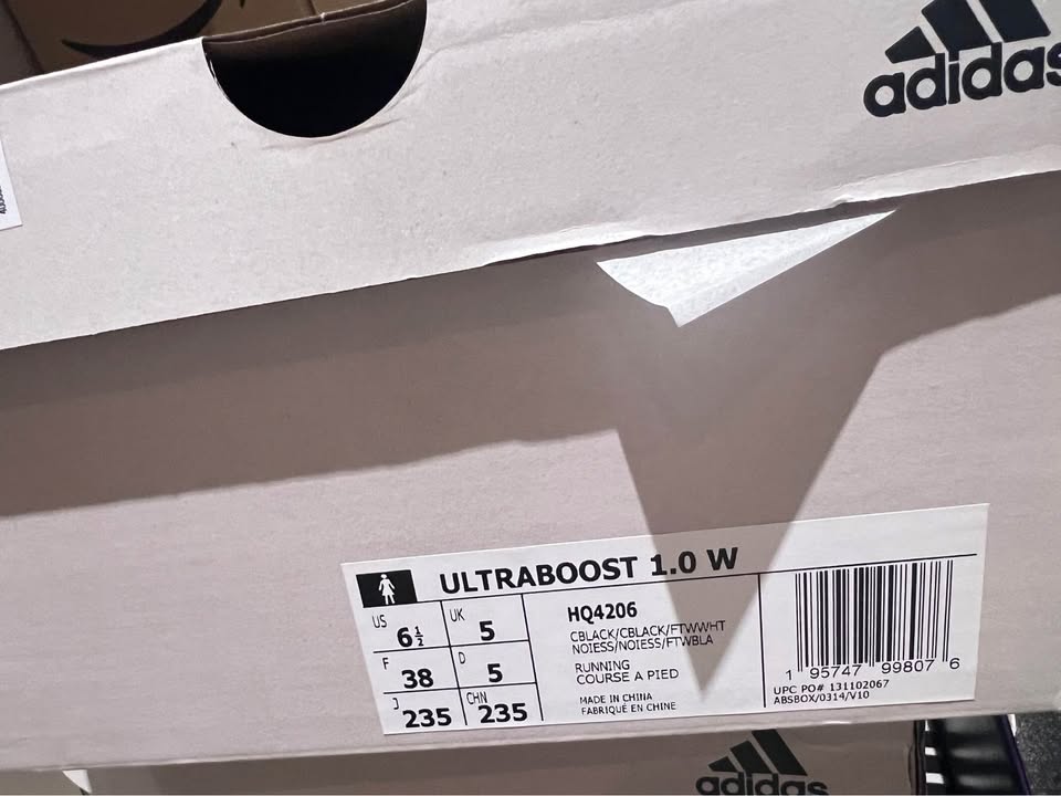 Brand new women ultraboost 1.0 size 6.5 - photo 2