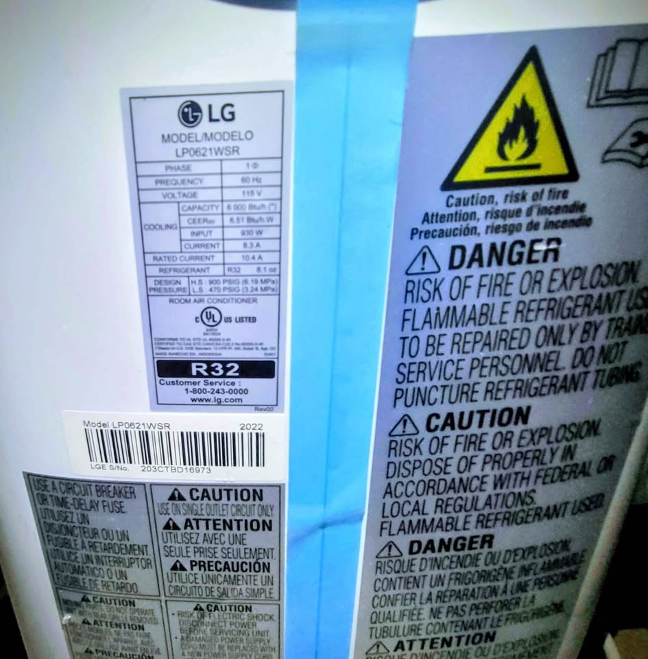 LG indoor/portable air conditioning unit. - photo 2