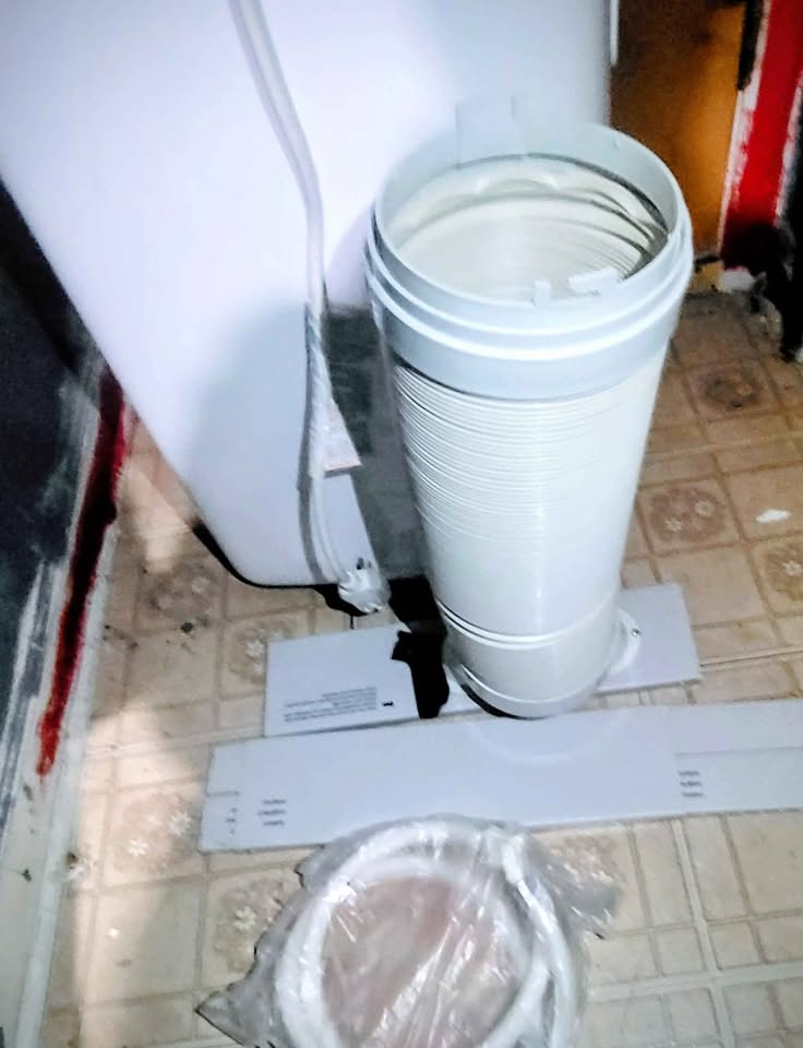 LG indoor/portable air conditioning unit. - photo 4