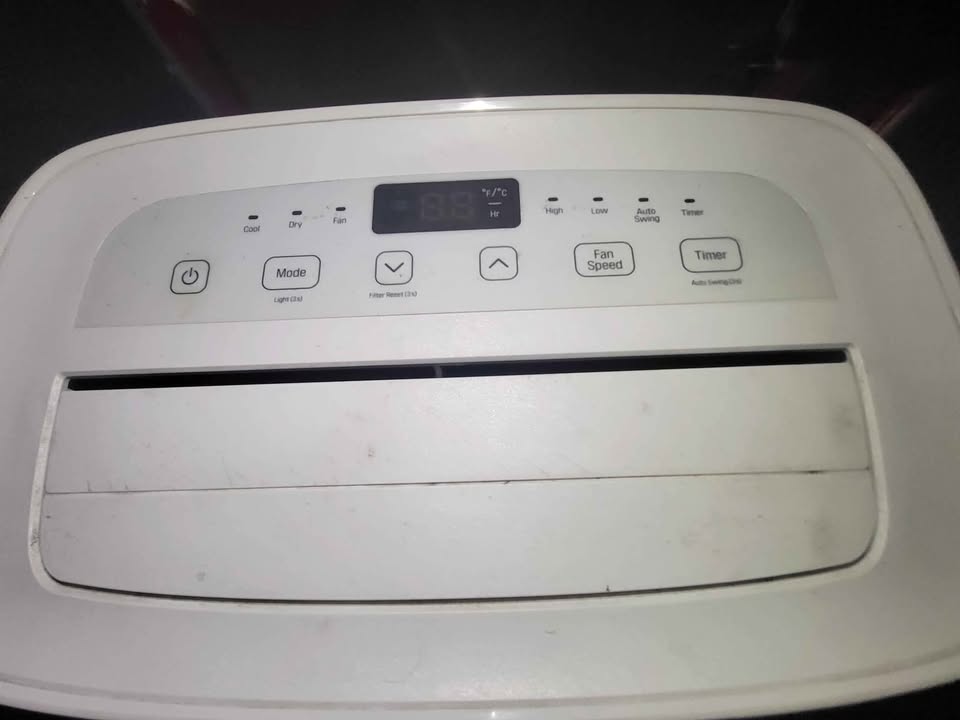 LG indoor/portable air conditioning unit. - photo 5