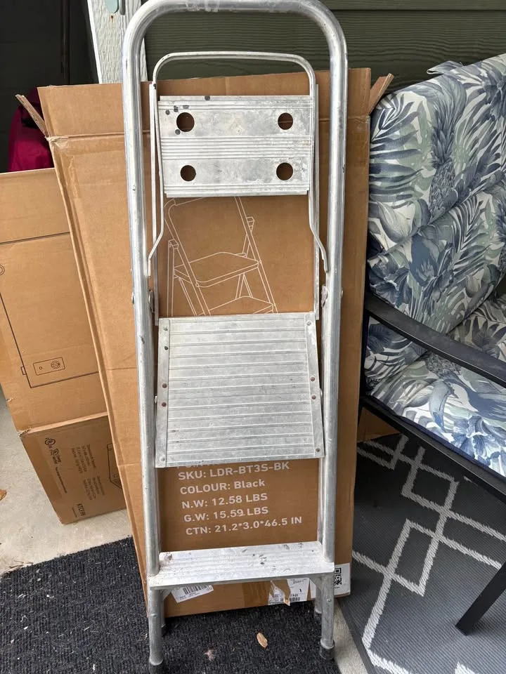 Silver step ladder image indicator(3)