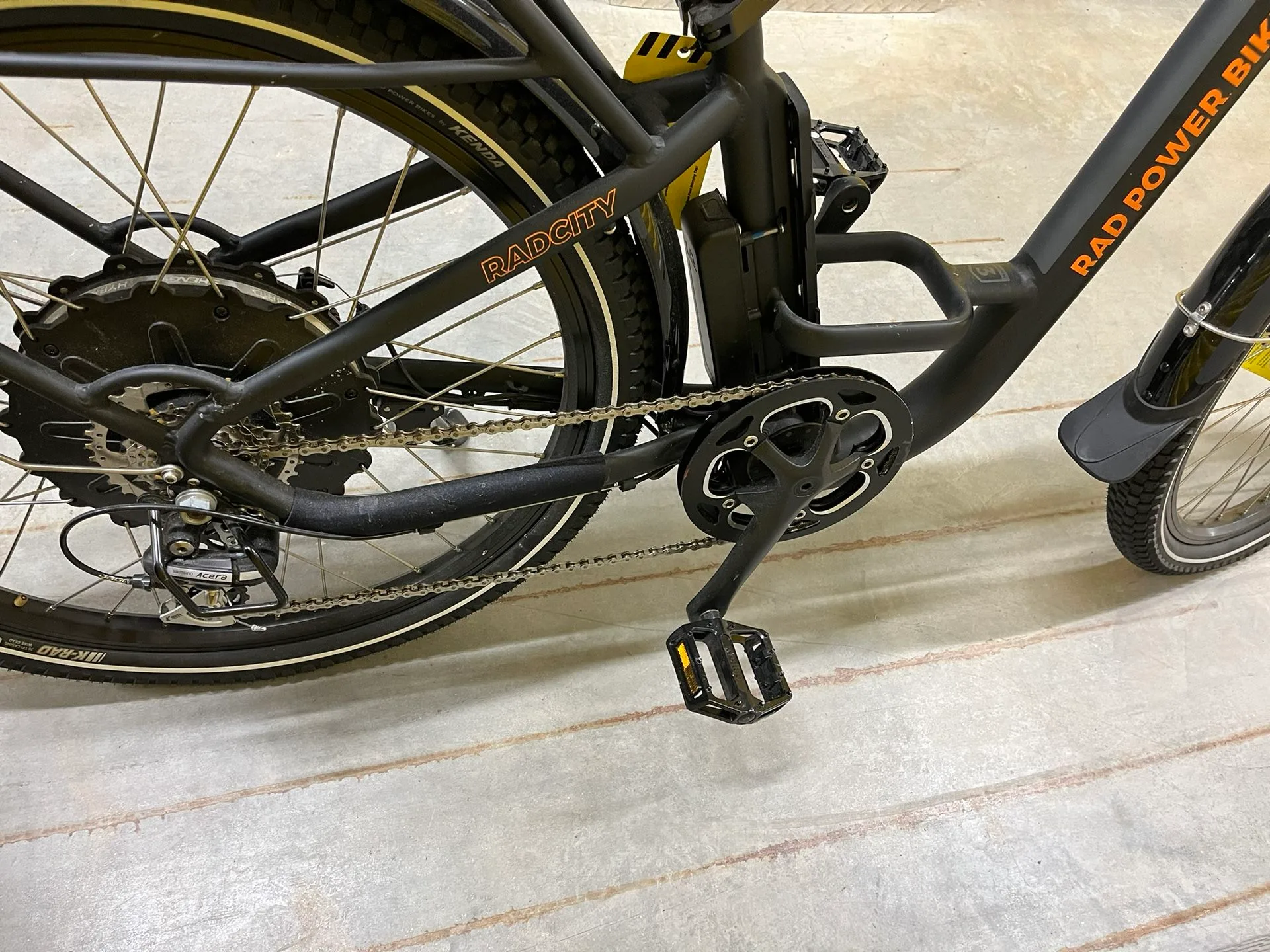 🚲 Rad Power Bikes Rad City 3 Step-Thru E Bike image indicator(2)