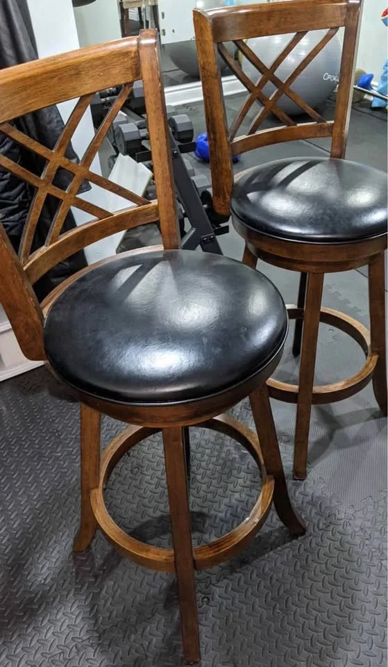 Wooden Bar and Stool for sale image indicator(5)