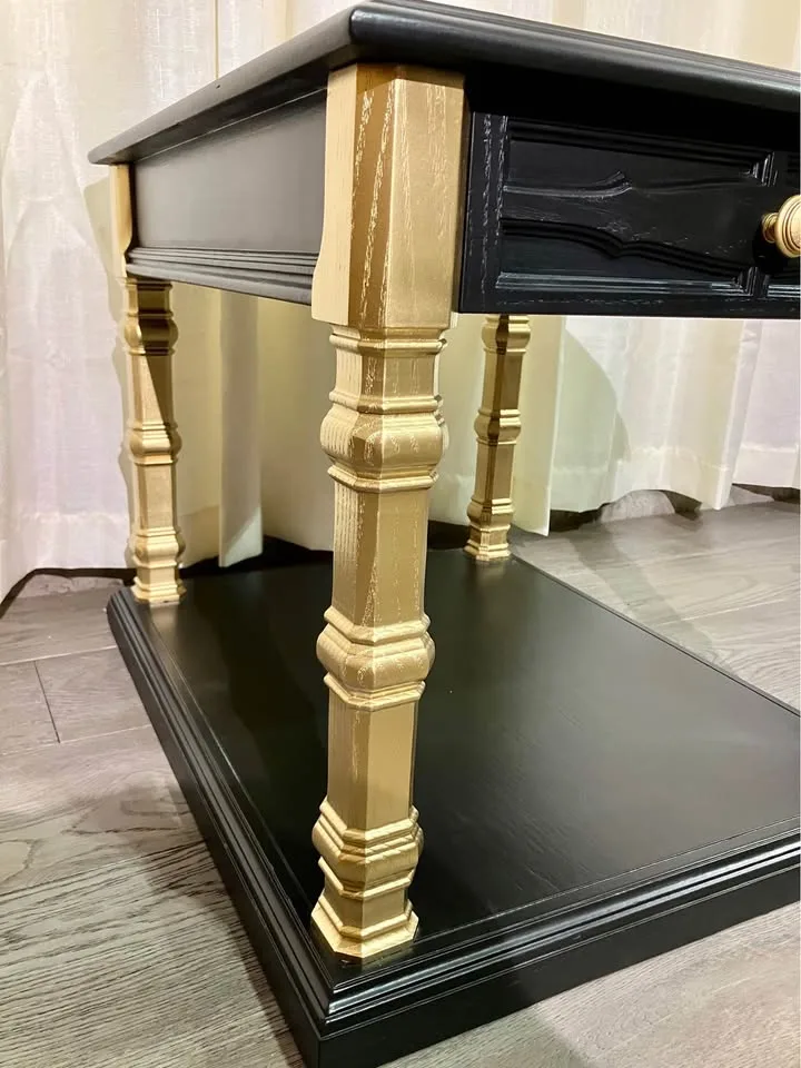 ✨Vintage Tricorn Black & Gold, Wooden Table/Nightstand ✨ image indicator(5)