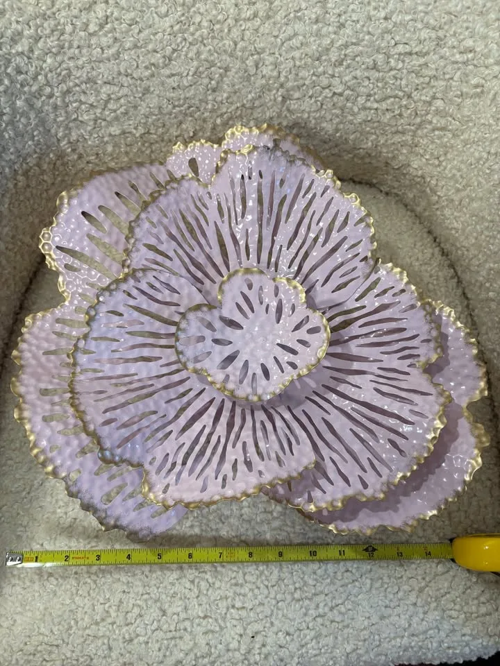 Pink & Gold Wall Flower image indicator(2)