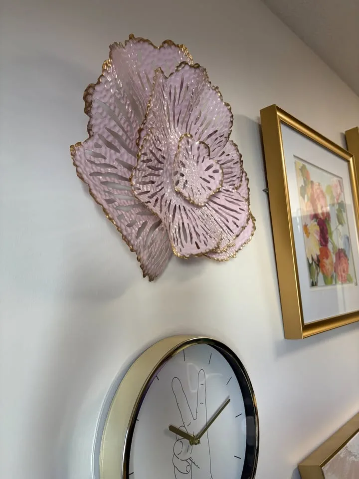 Pink & Gold Wall Flower image indicator(5)