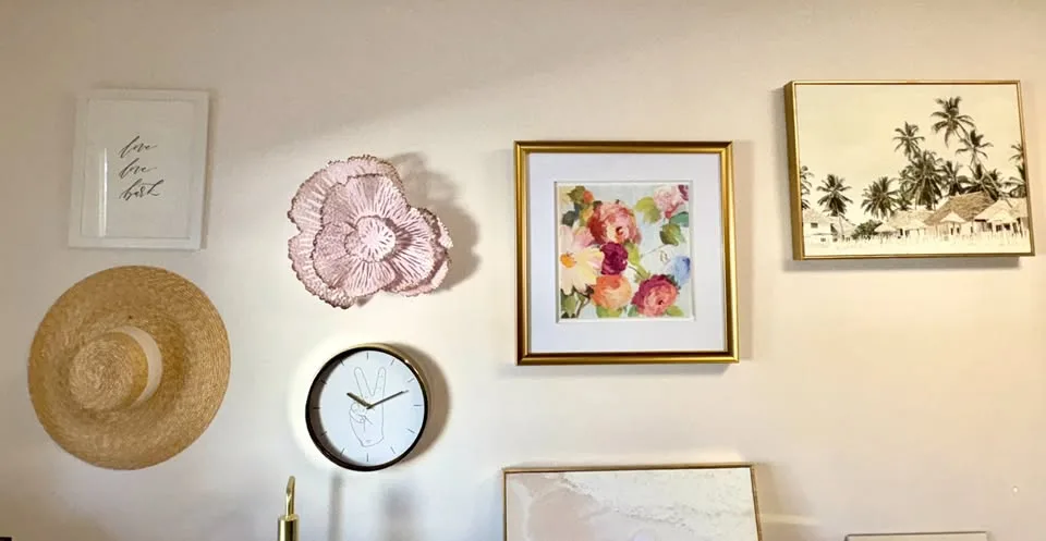 Pink & Gold Wall Flower image indicator(6)