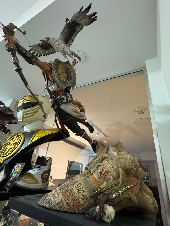 Assassin's Creed Origins 28" Statue: Bayek (No Box) - photo 2