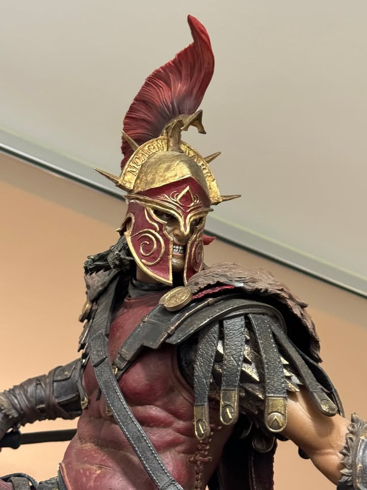 Assassin's Creed Odyssey 26" Statue: Alexios (No Box) - photo 3