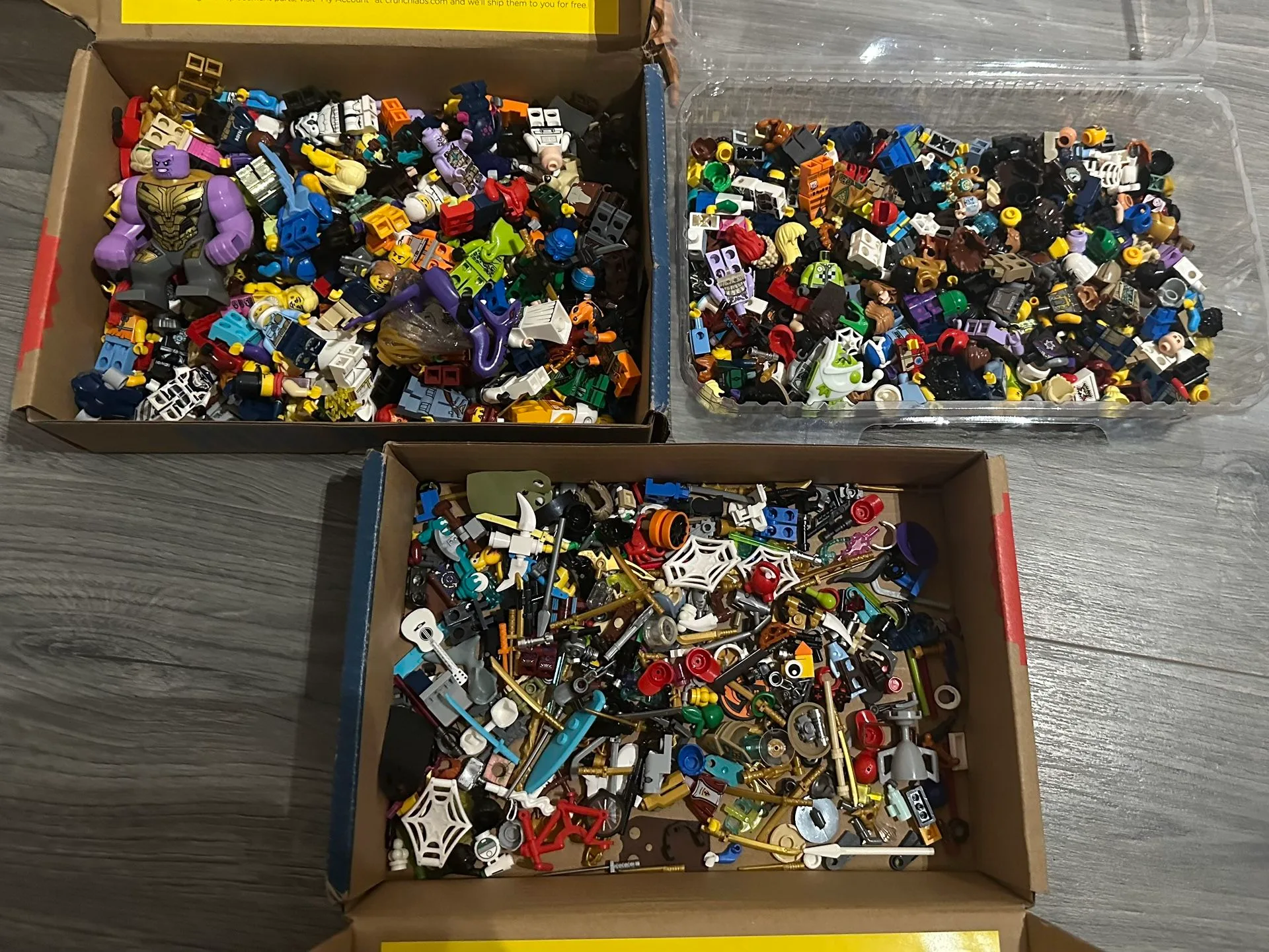 LEGO Minifigure Lot of 50 image indicator(11)