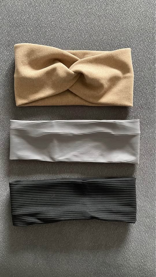 Wide Edge Cross Stretch 3 for $5 - photo 2