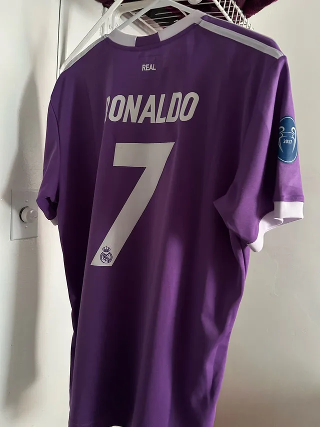 Real Madrid jersey image indicator(2)