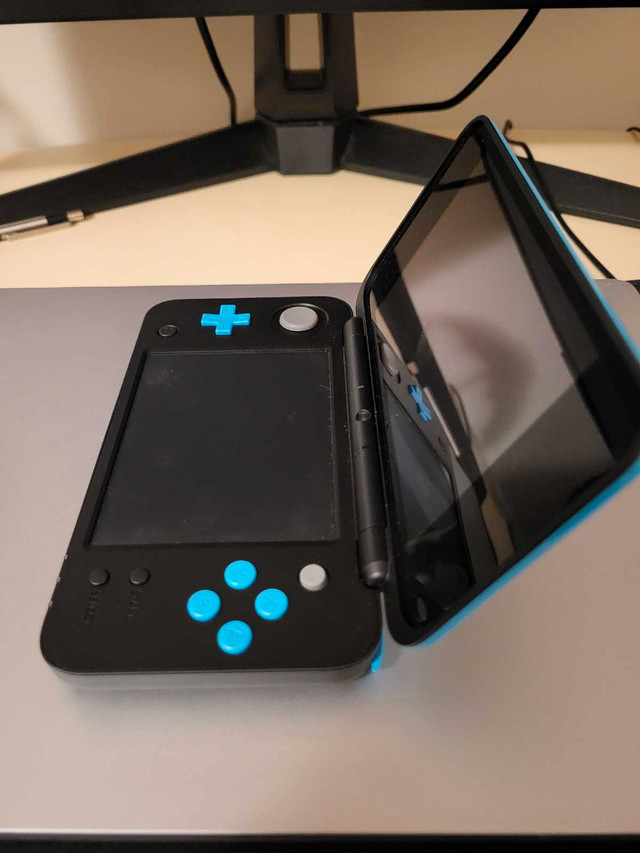 Nintendo 2DS XL Turquoise (Great Condition) - photo 4