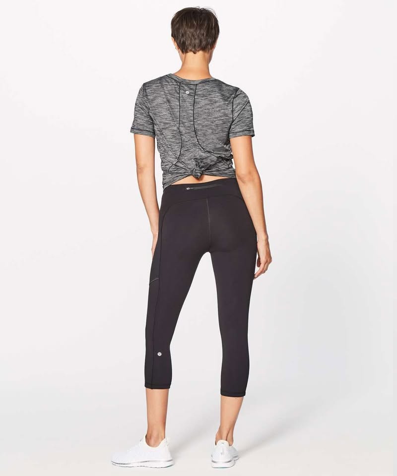 LULULEMON SPEED UP CROP 21" size 4...LIKE NEW>.. - photo 2