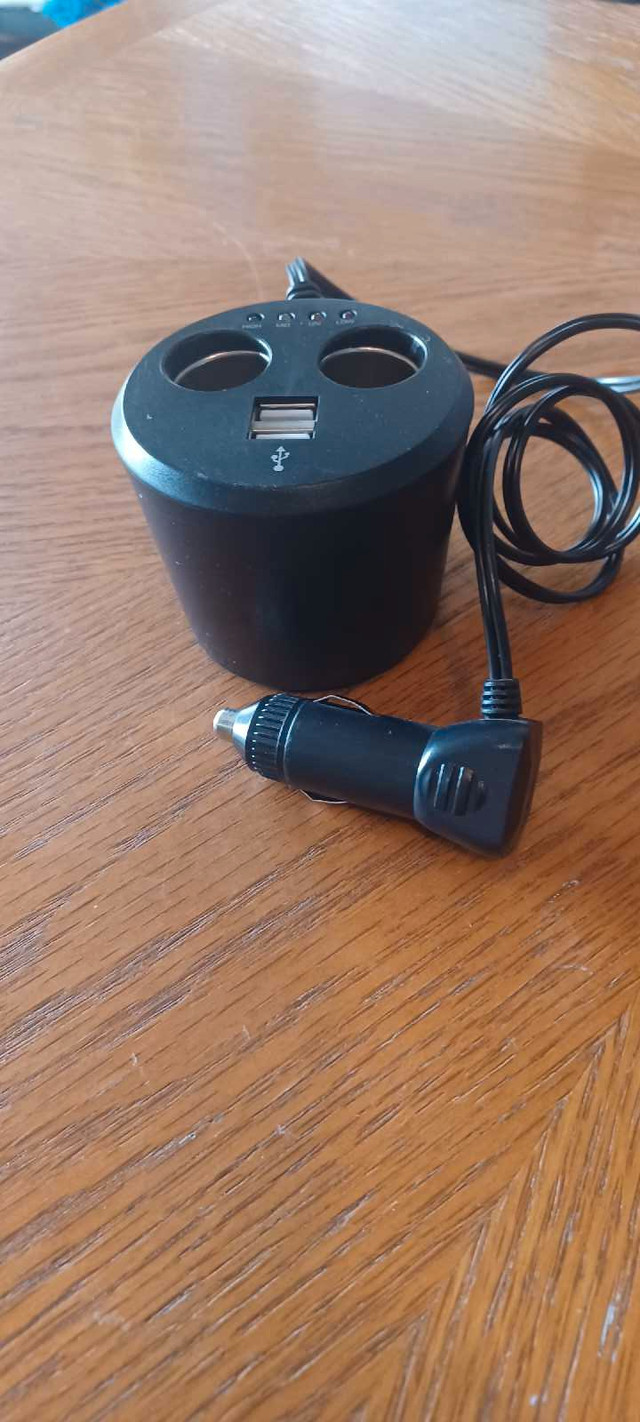 Double USB charger - photo 2