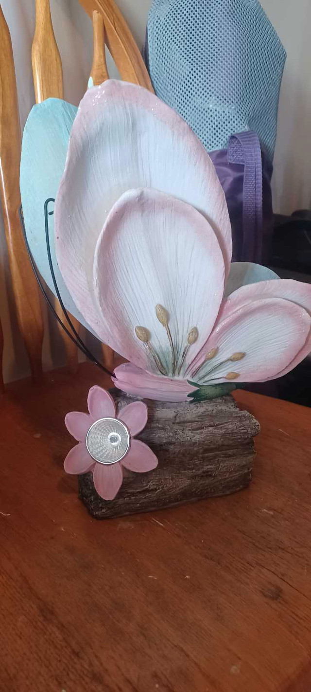 Solar Butterfly Decor - photo 2