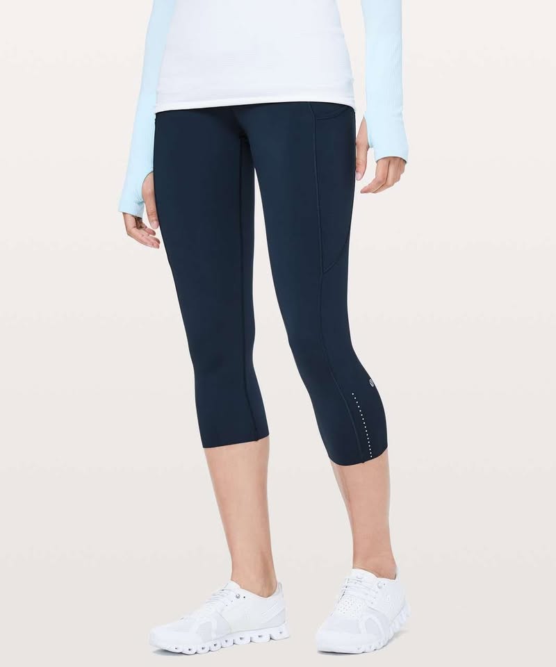 LULULEMON FAST AND FREE CROP II 19"..size 2..LIKE NEW - photo 2