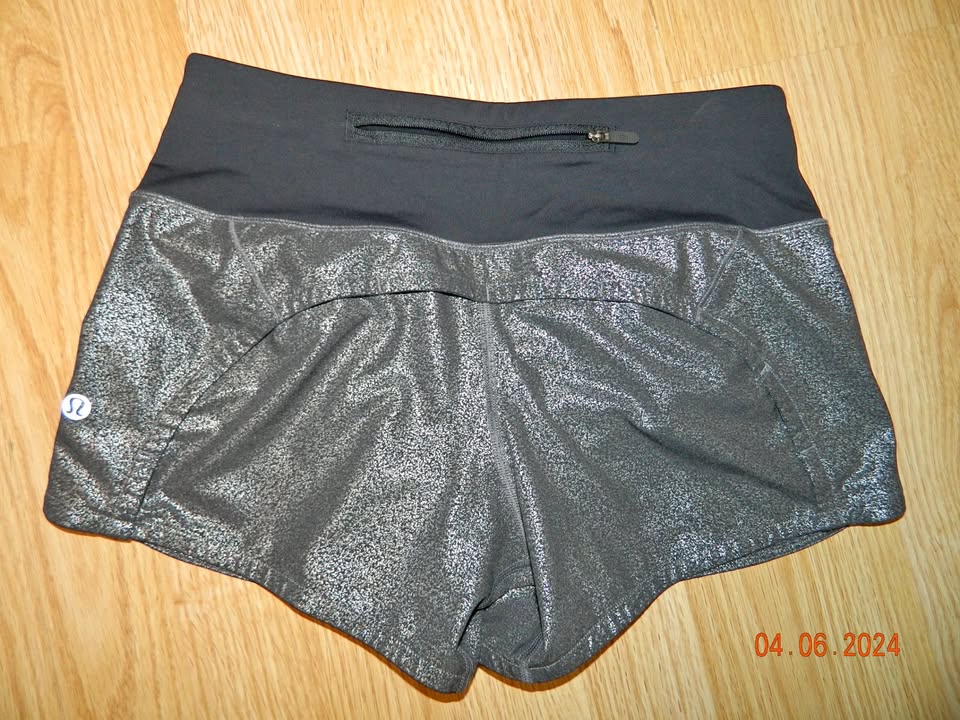 LULULEMON RUN TIMES SHORTS...size 2...LIKE NEW