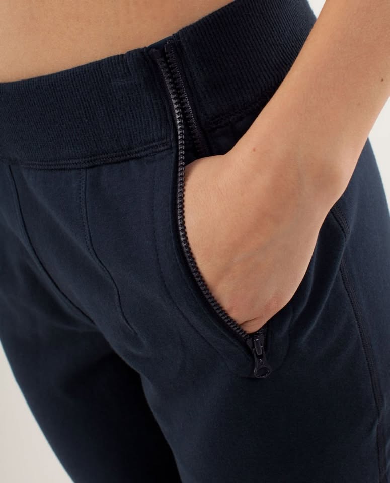 LULULEMON REJUVINATE SWEAT PANT...size 2...EUC - photo 3