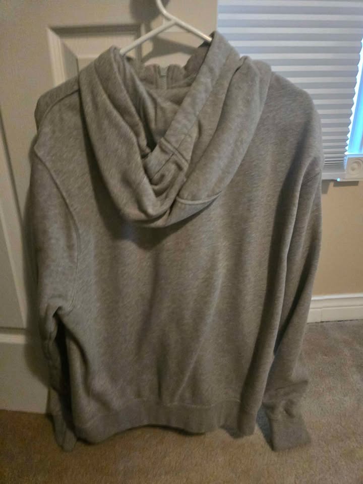 Grey Nike Hoodie - photo 2