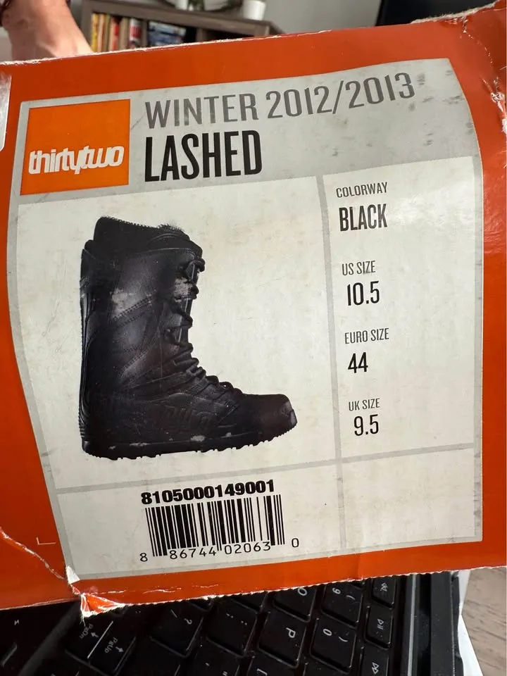 Mens Black Snowboard Boots (2012) image indicator(2)