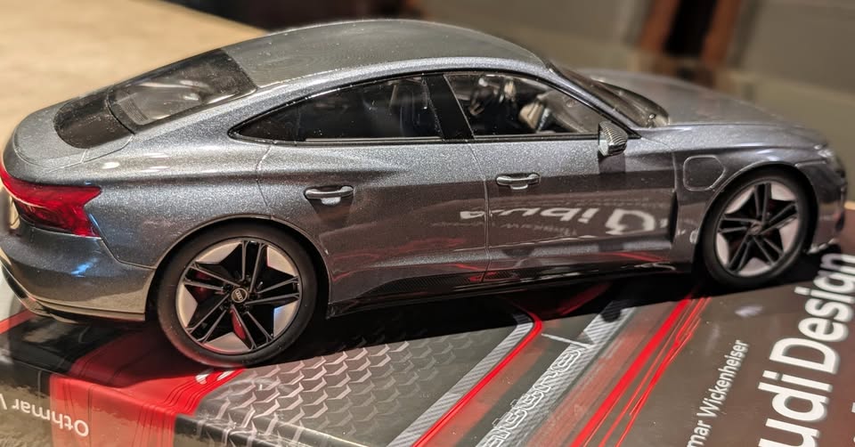 Norev Audi RS E-Tron GT 1:18 (Dealer Edition) 582649 - photo 5
