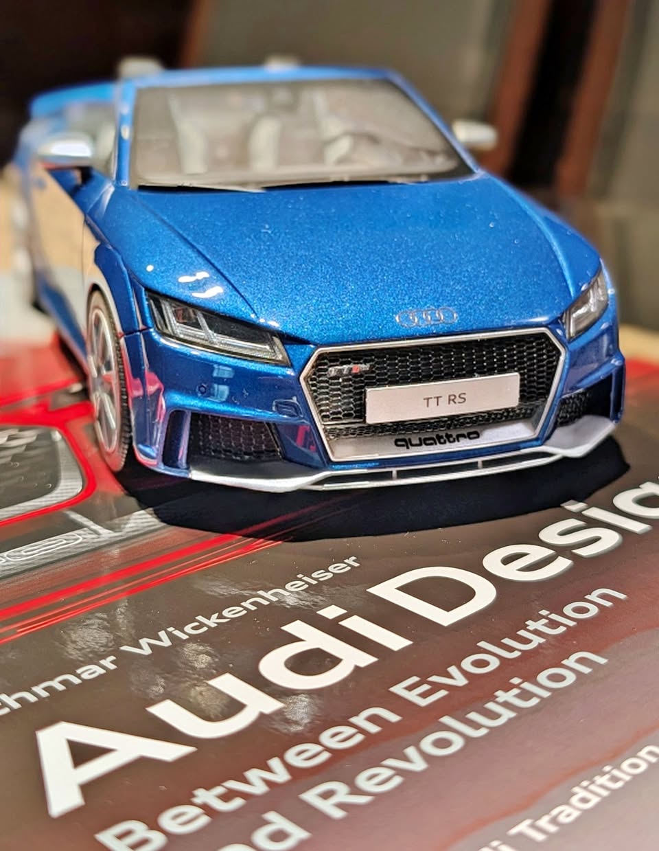 GT Spirit Audi TT RS Roadster 1:18 (Sepang Blue)
