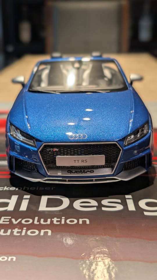GT Spirit Audi TT RS Roadster 1:18 (Sepang Blue) - photo 2