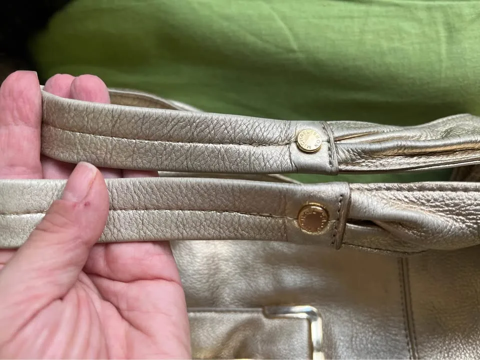 Michael Kors Metallica gold Hobo Bag image indicator(3)