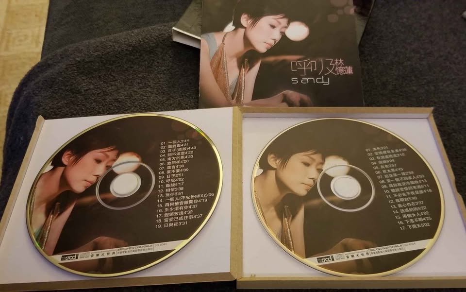 Sandy Lam Music CD Album " Breathing " 林憶蓮，呼吸國語專輯 - photo 3