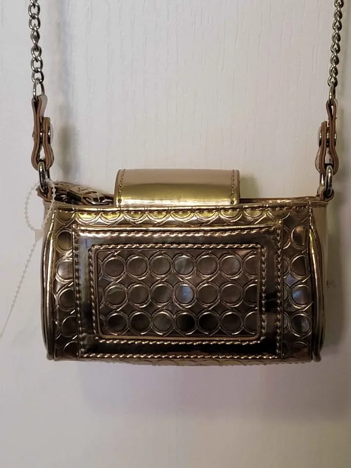 Nine West clutch purse image indicator(3)