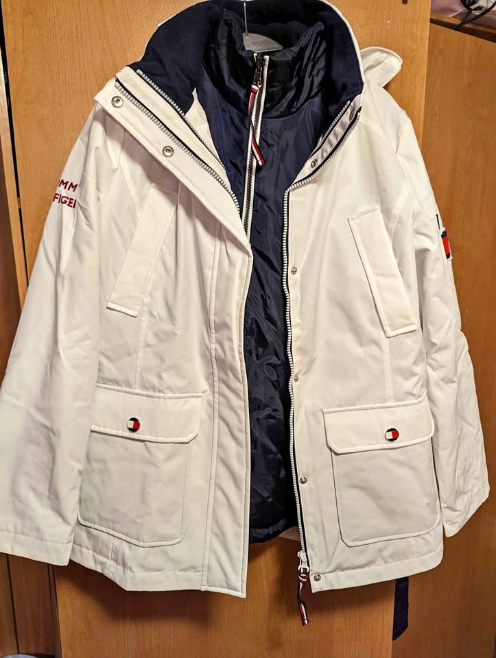 Tommy Hilfiger 3 in 1 jacket - Size M