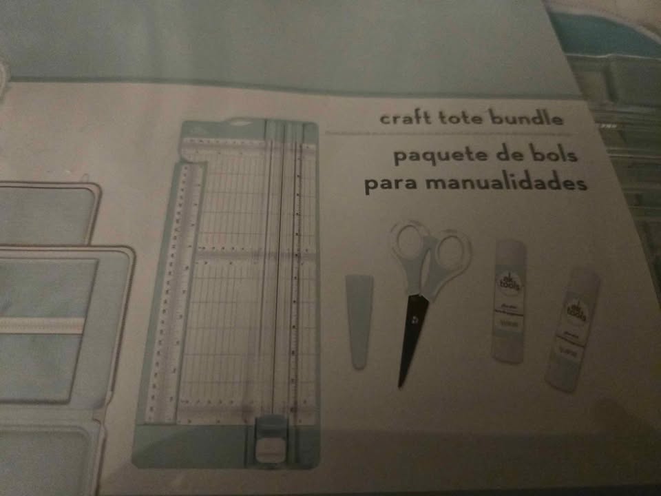$15 Craft set with carry bag! - photo 4