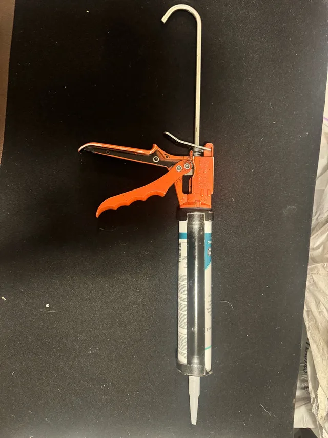 Spout Cutter Caulking Gun 9” image indicator(3)