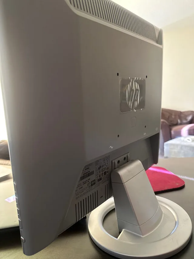 HP vs19 19” LCD Screen image indicator(3)