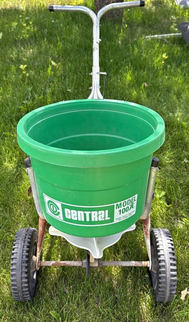 Central Lawn Spreader image indicator(4)