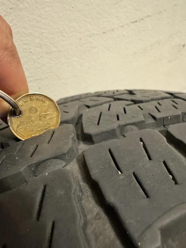 225 65/R17 OEM Dodge Rims with TPMS Included image indicator(7)