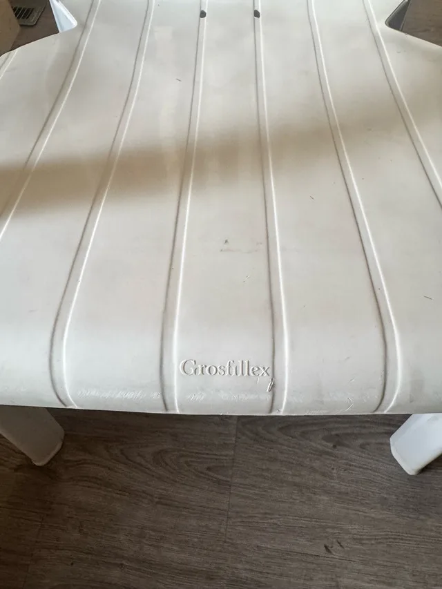 Grosfillex - Pacific Fanback White Stacking Armchair image indicator(5)