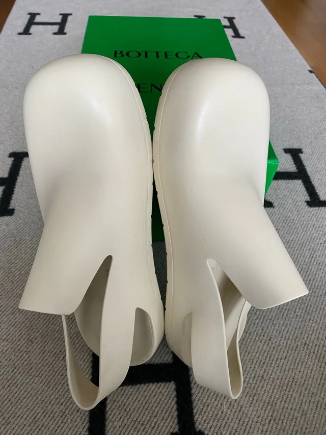 Bottega Veneta White Ribber Puddle Loafers Size 42 image indicator(6)