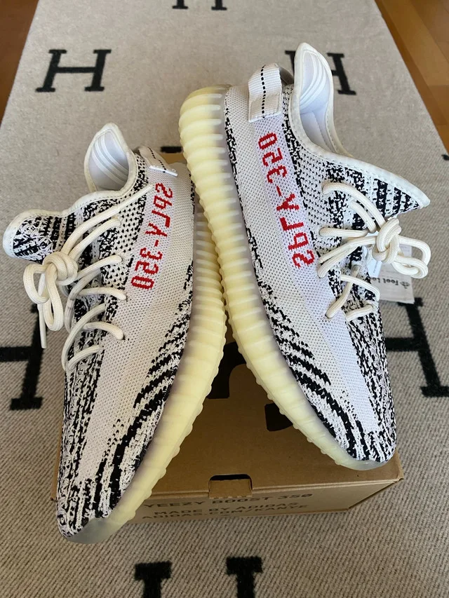 Adidas Yeezy Boost 350 V2 Zebra US 9 image indicator(5)