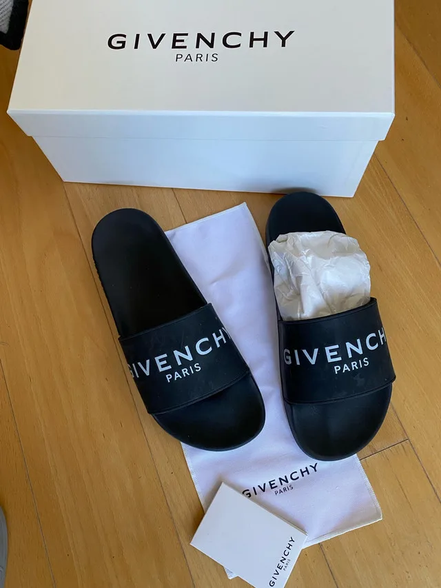Givenchy Logo Slide Size 42 thumbnail