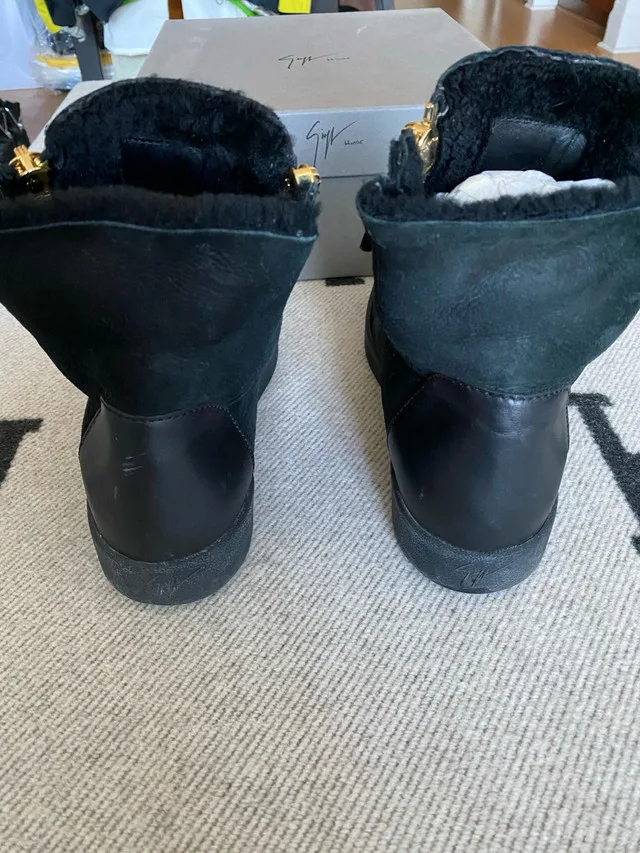 Giuseppe Zanotti GZ Leather Sneaker Size 42 image indicator(6)