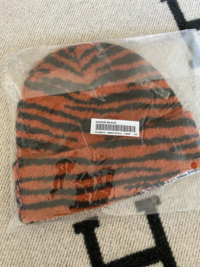 Supreme FW20 Mohair Beanie image indicator(2)