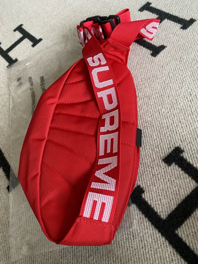 Supreme SS18 Waist Bag Red image indicator(7)