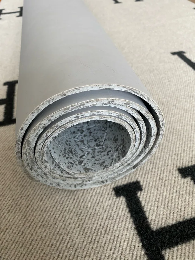 Nike Large Mastery Yoga Mat Grey image indicator(2)